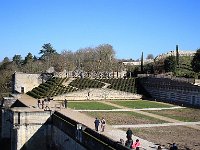 IMG 2138  Le promontoire rocheux sur lequel est situé le château a toujours constitué un poste d’observation idéal : un oppidum gaulois fut d’abord construit puis remplacé par une forteresse féodale : de ces vestiges, il ne reste actuellement plus rien.