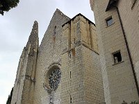 eglise  Construite à la fin du 15ème siècle, la Collégiale Notre-Dame était desservie par les chanoines du Château. La nef, ceinturée d’une litre funéraire aux armes seigneuriales, porte le deuil de la Révolution française. L’édifice fut donné à la ville au 19ème siècle.