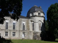 IMG 8426  A la Révolution, l’architecte orléanais Benoist Lebrun fit l’acquisition du domaine et entreprit la destruction du parc et du château pour revendre les matériaux, ne conservant que la rotonde et la galerie.