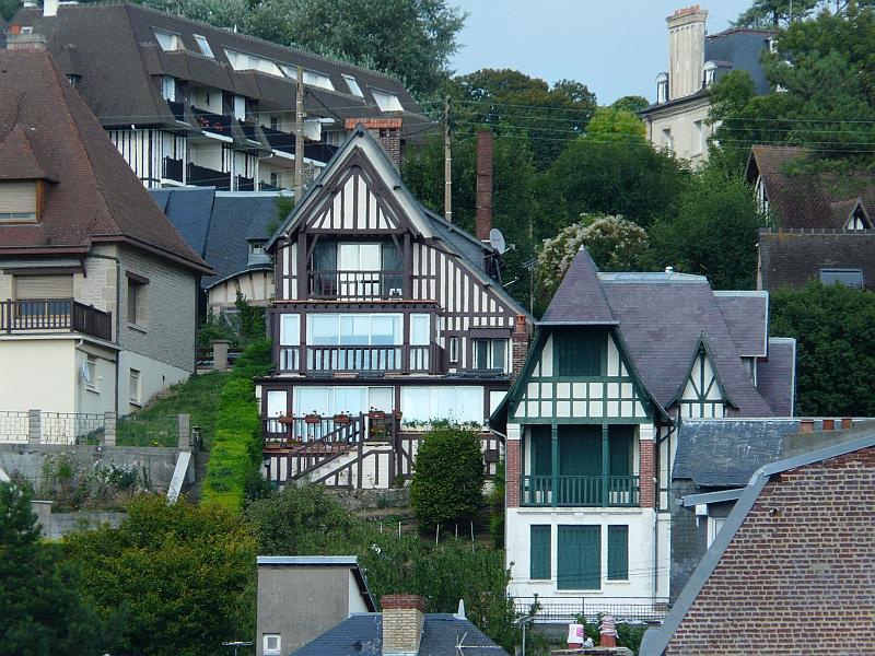 P1050126.JPG - Les maisons de pêcheurs.